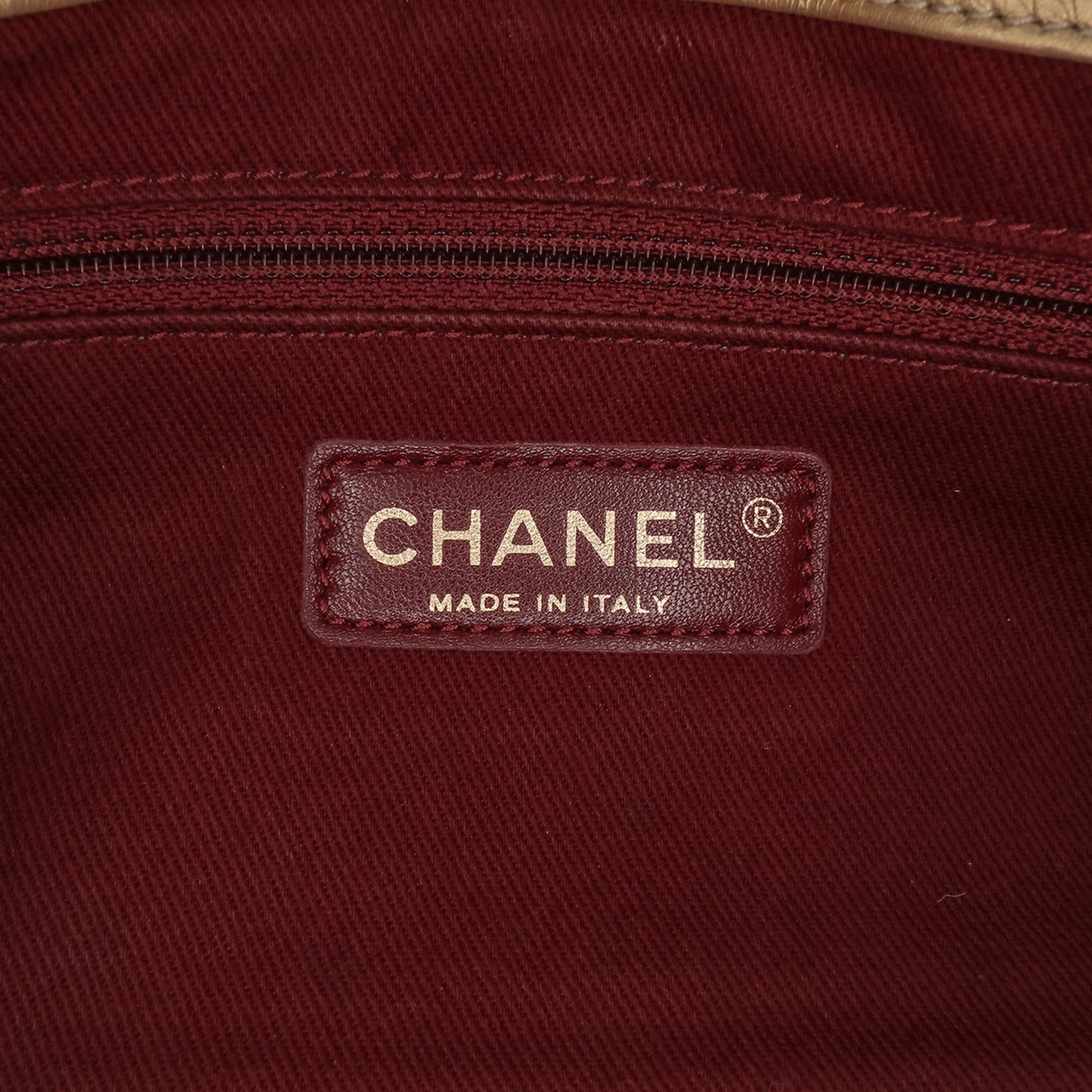 Medium Quilted Aged Calfskin Pondichery Flap Gold - Re-Luxury