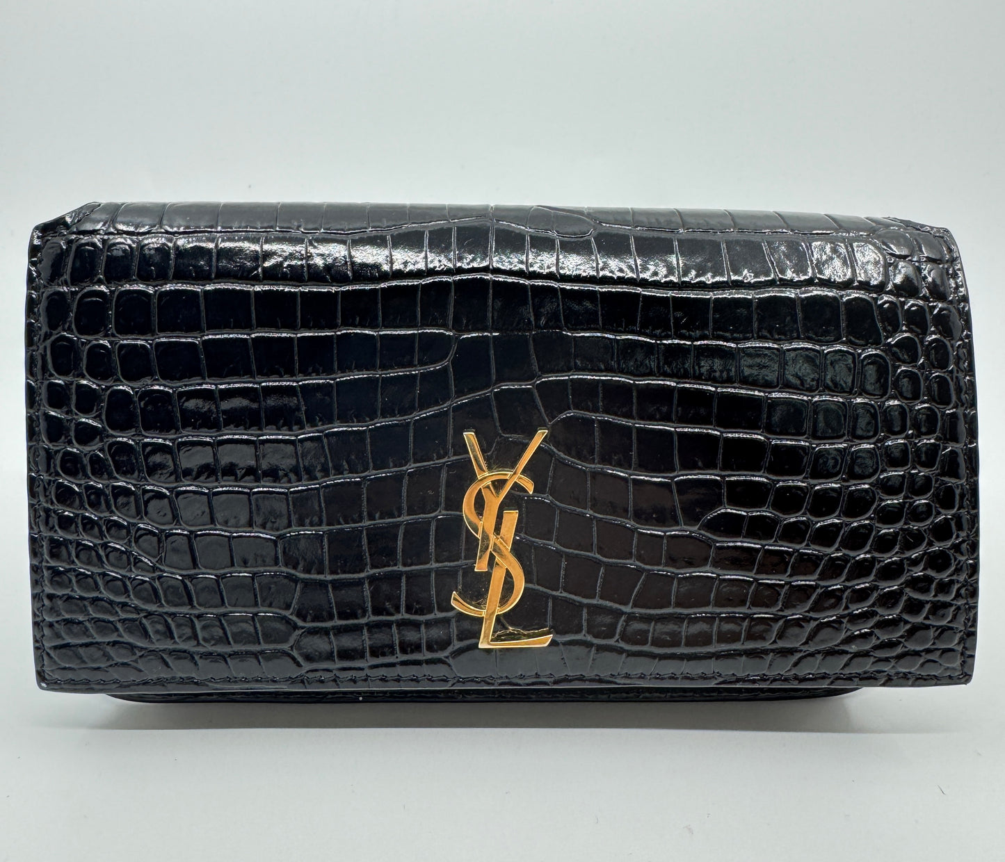 Saint Laurent Cassandre phone pouch - Crocodile-Embossed Leather