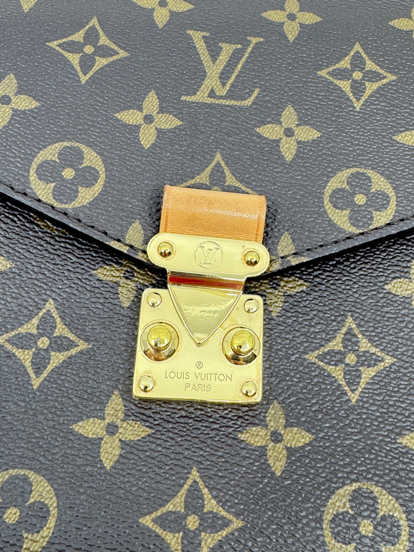 Louis Vuitton Monogram Pochette Metis Brown