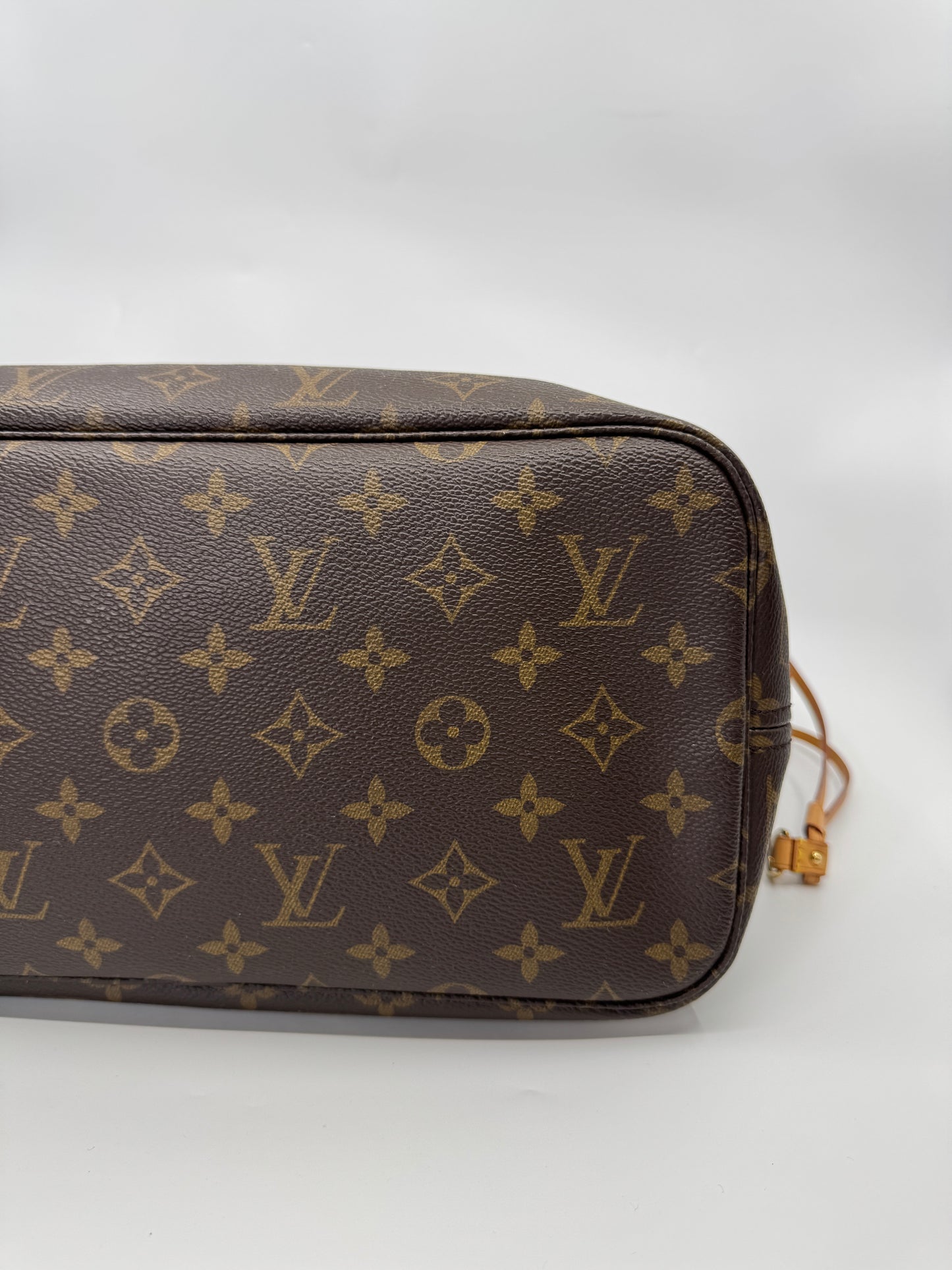 Louis Vuitton Neverfull MM With Pouch Bag
