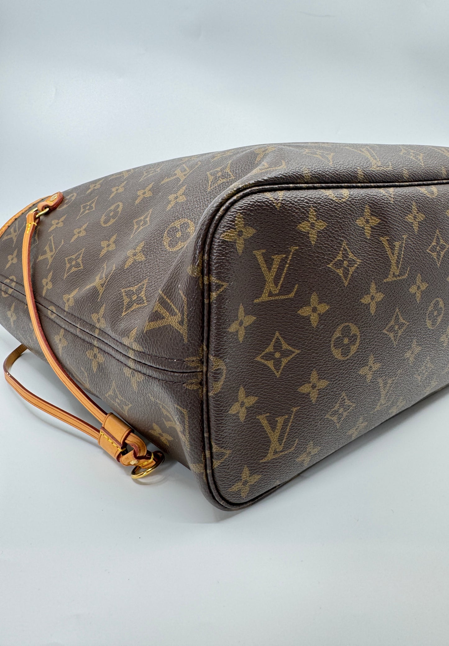 Louis Vuitton Neverfull MM With Pouch Bag