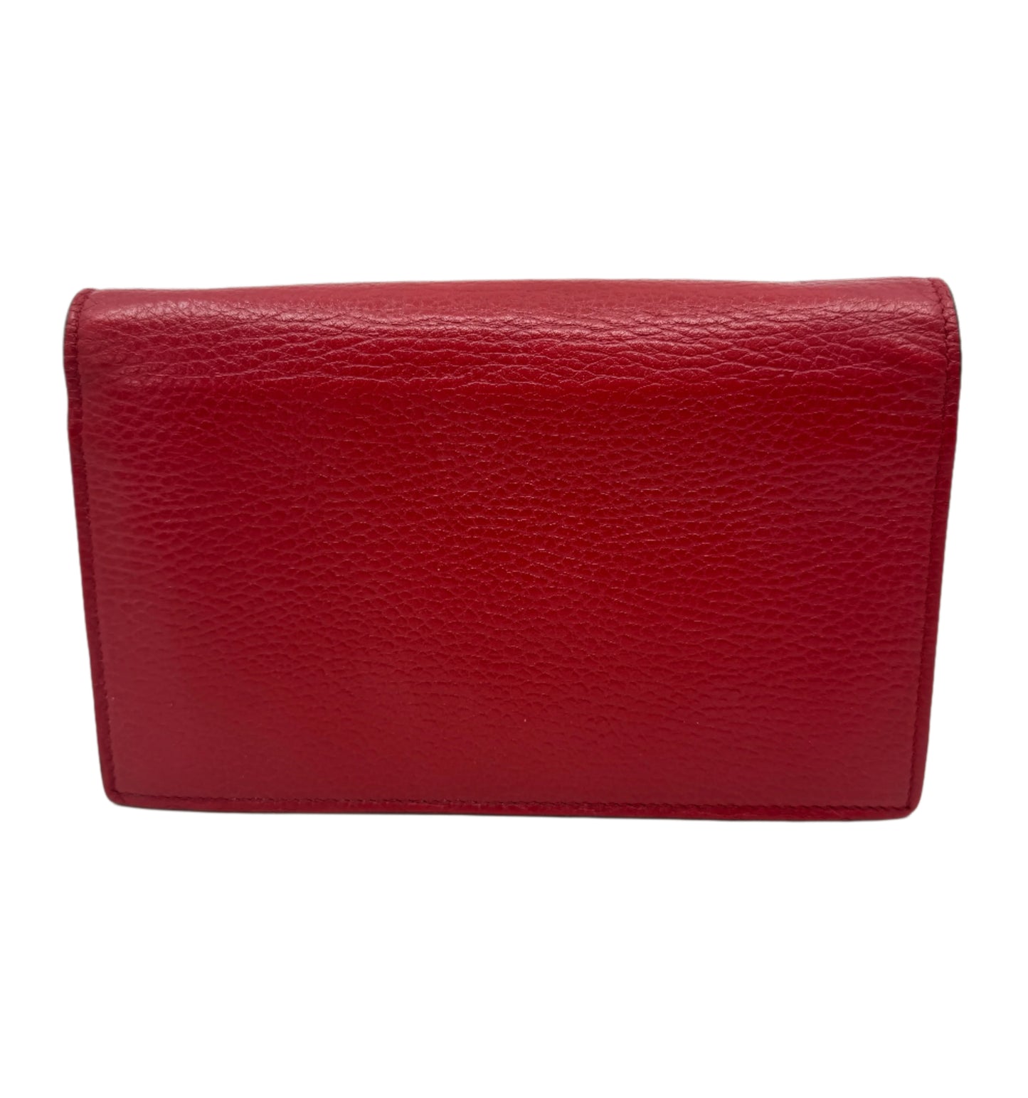 back-part-of-the-gucci-dollar-calfskin-interlocking-g-chain-wallet-in-red-leather