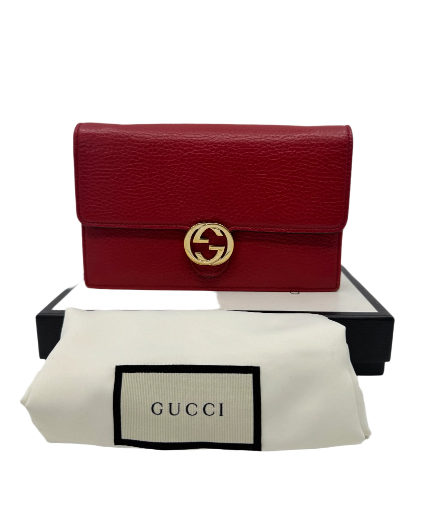 overview-of-the-gucci-dollar-calfskin-interlocking-g-chain-wallet-with-dust-bag-and-box