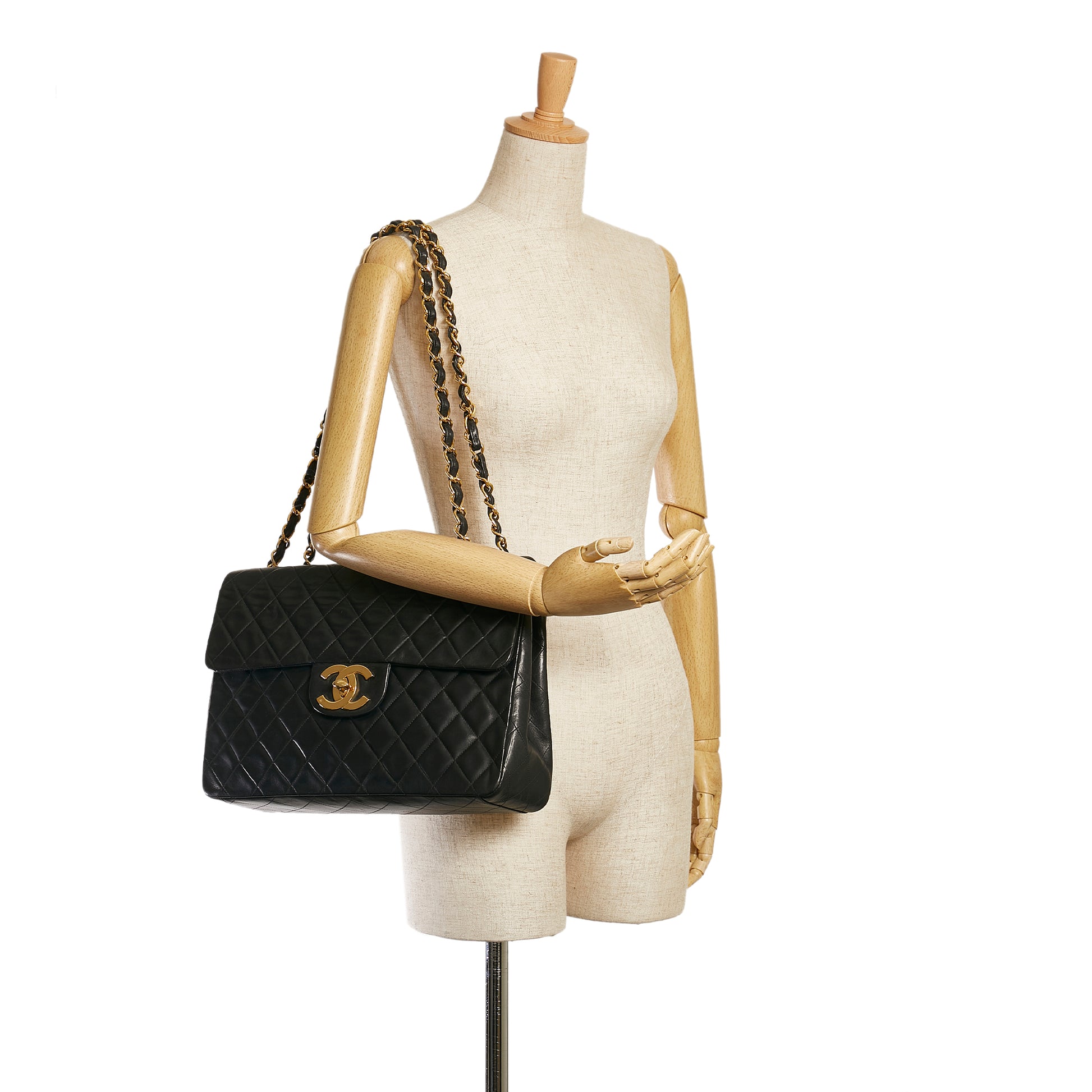 Maxi XL Classic Lambskin Single Flap Black -  Re-Luxury