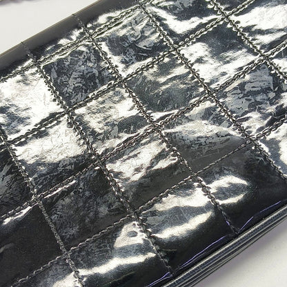 Chanel Black patent leather shoulder bag