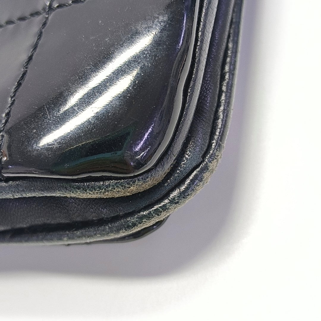 Chanel Black patent leather shoulder bag