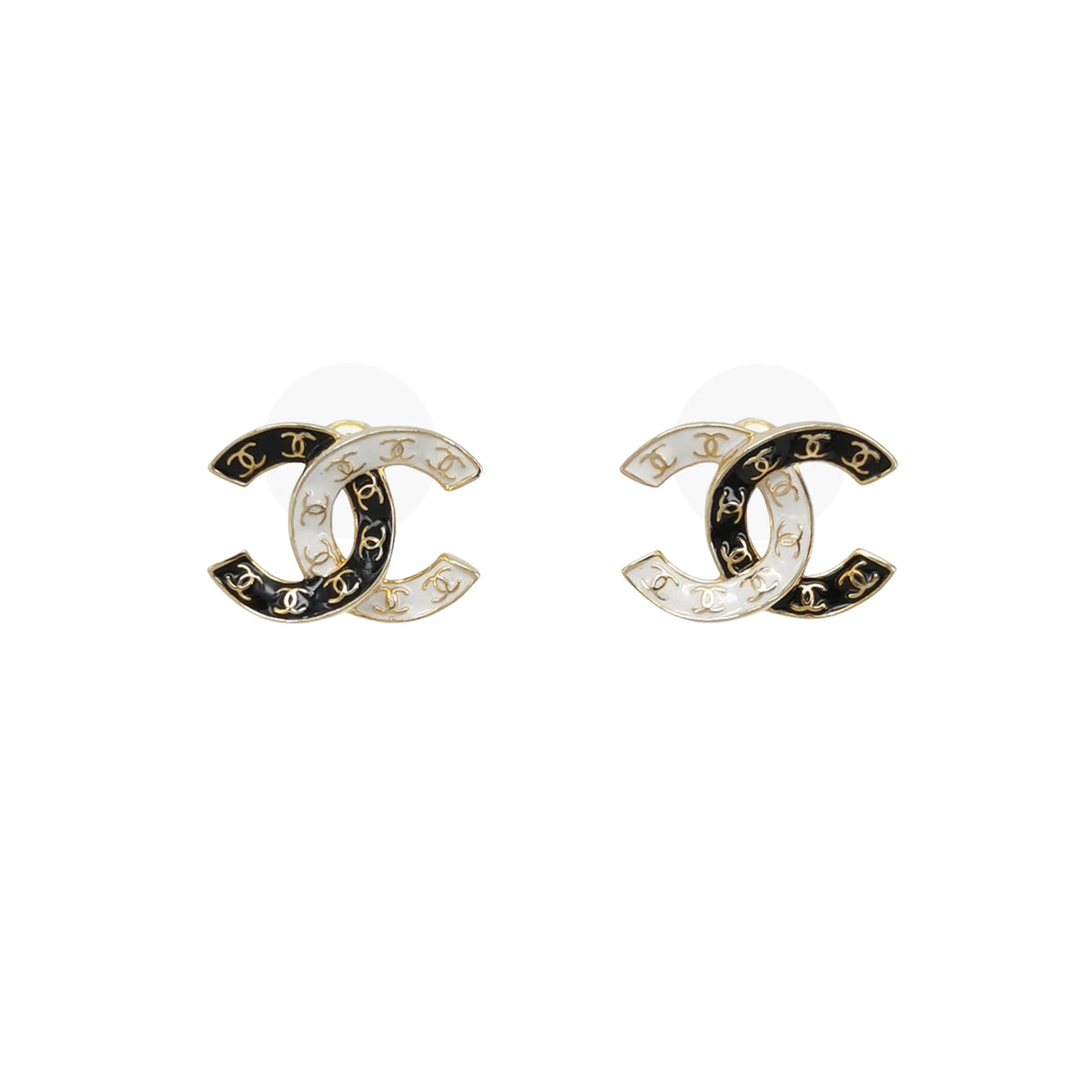 Chanel(24p) Gold-tone Letter CC Earrings