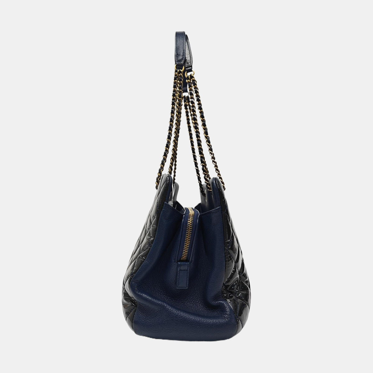 Chanel Dark blue patent leather quilted handbag