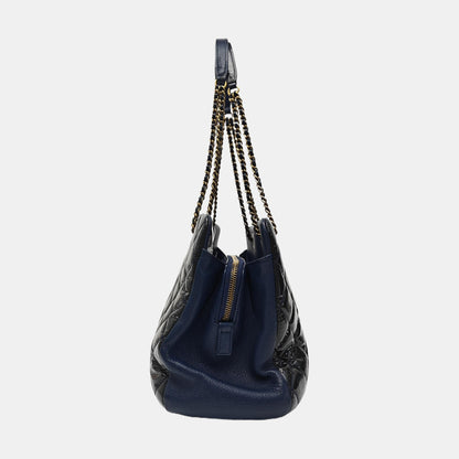 Chanel Dark blue patent leather quilted handbag