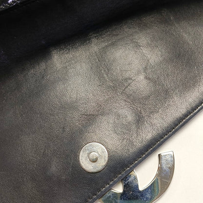 Chanel Black patent leather shoulder bag