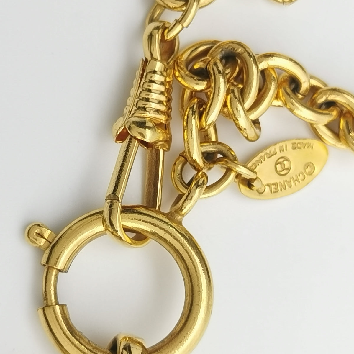 Chanel Vintage Bird Gold-tone Quilted CC Necklace
