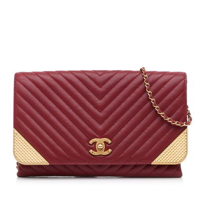 Rock Corner Chevron Wallet on Chain Red -  Re-Luxury