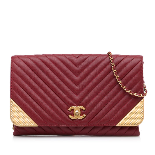 Rock Corner Chevron Wallet on Chain Red -  Re-Luxury