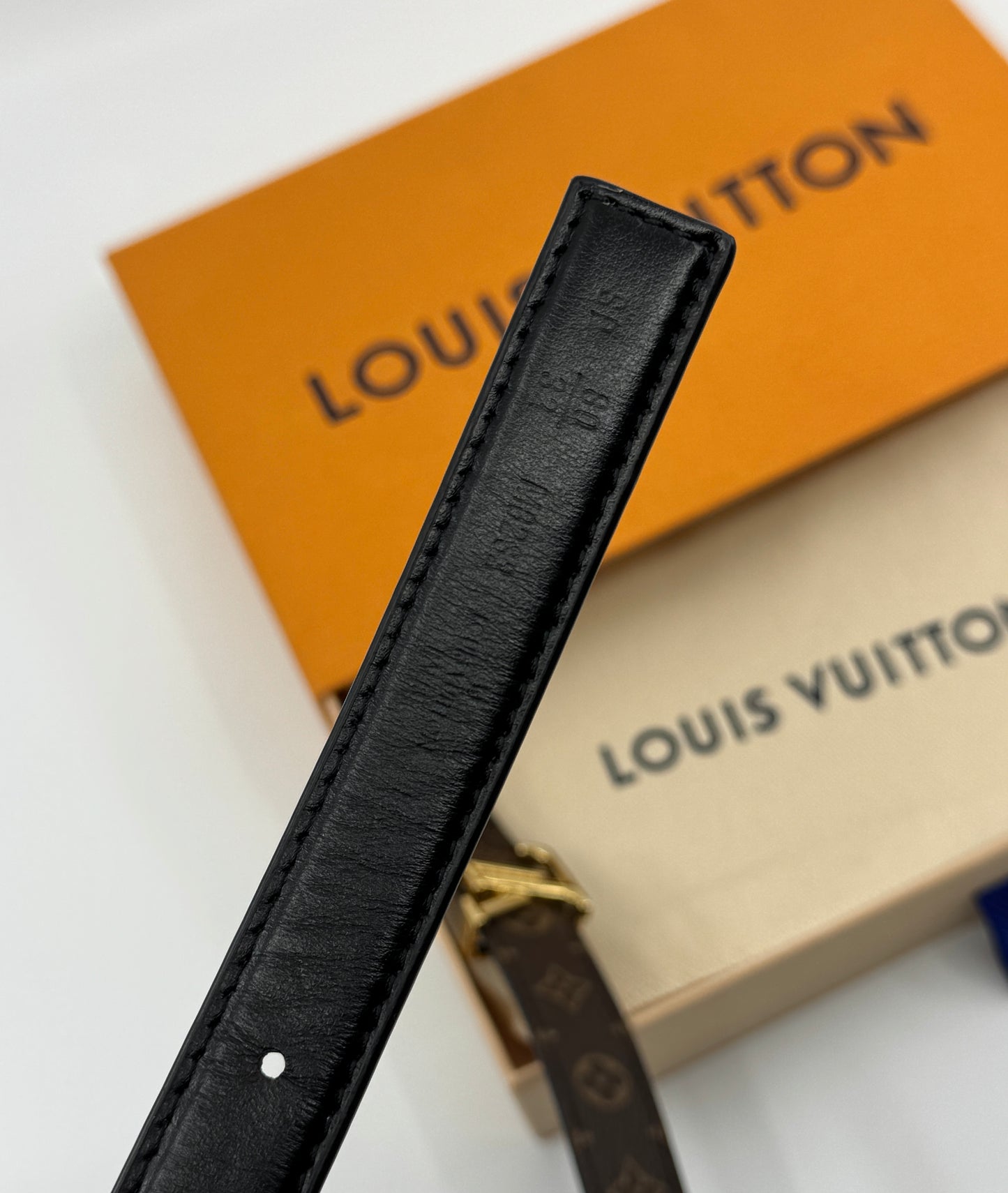 Louis Vuitton Reversible Belt