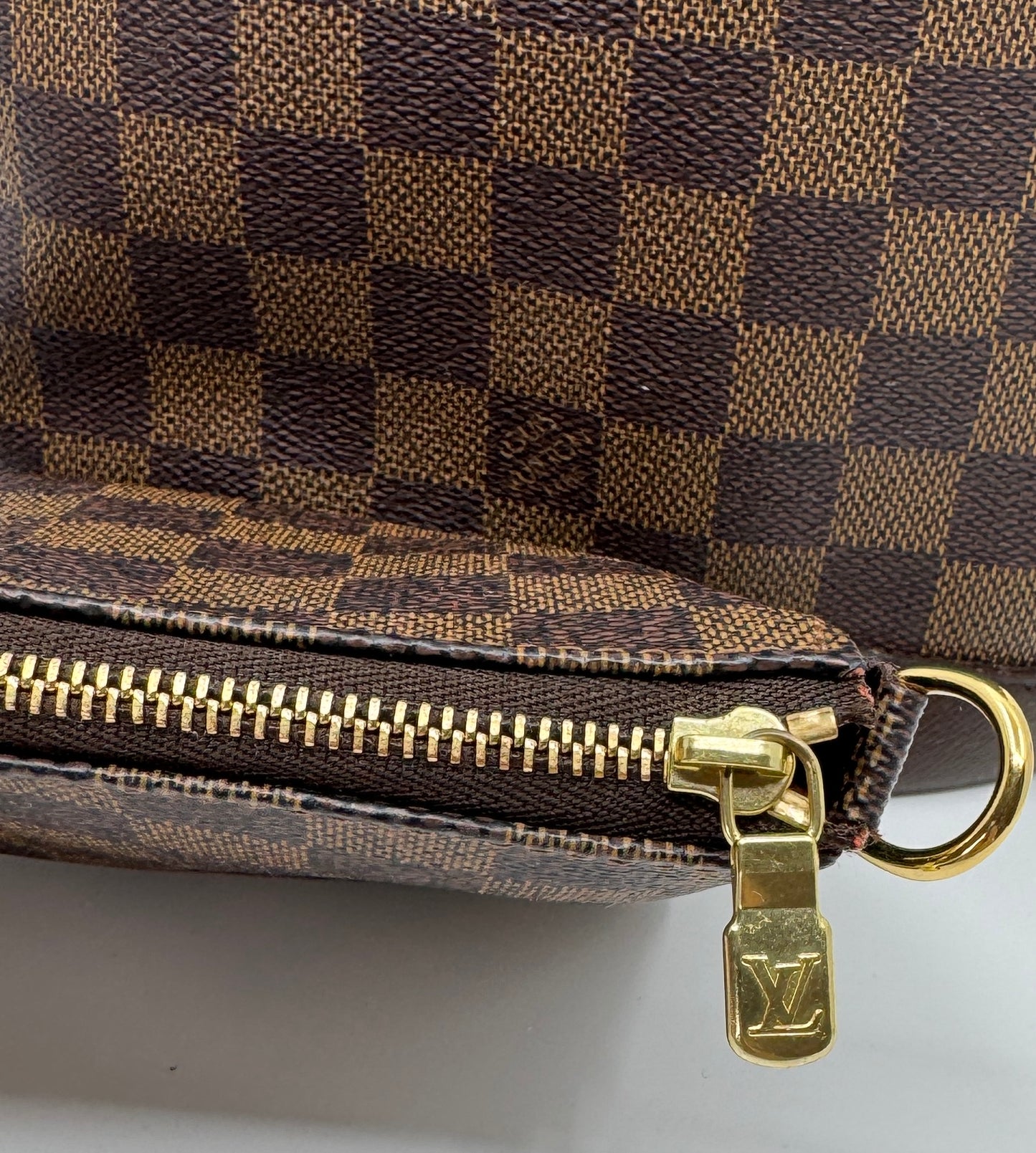 Louis Vuitton Marais Bucket Bag Damier Ebene Coated Canvas