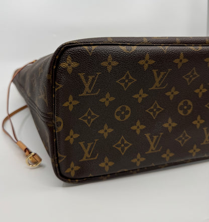 Louis Vuitton Neverfull MM Monogram Canvas