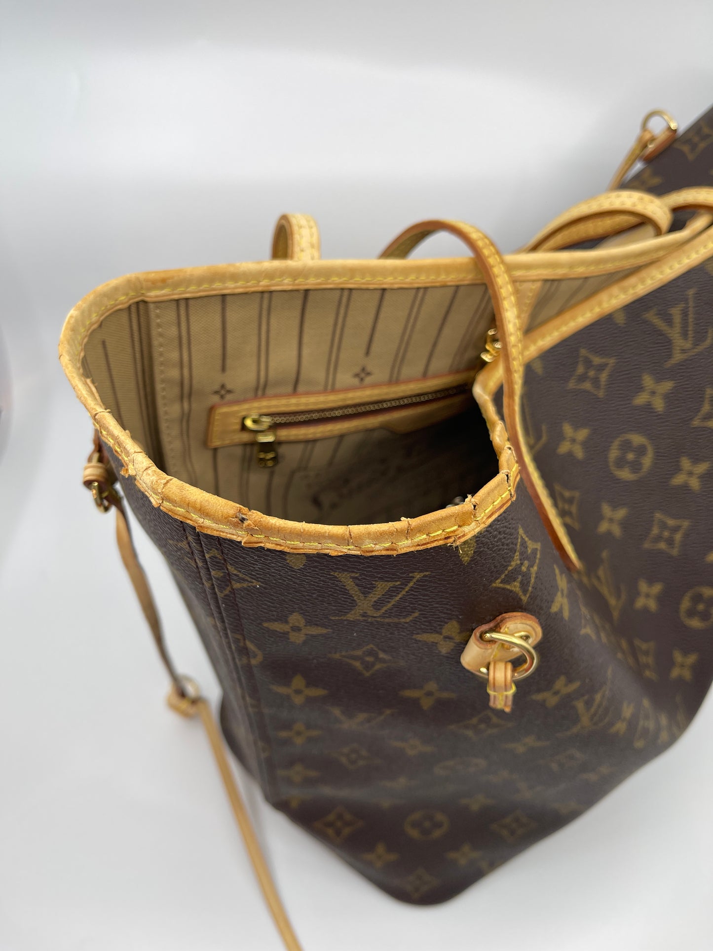 Louis Vuitton Neverfull MM - Monogram Canvas