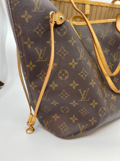 Louis Vuitton Neverfull MM - Monogram Canvas