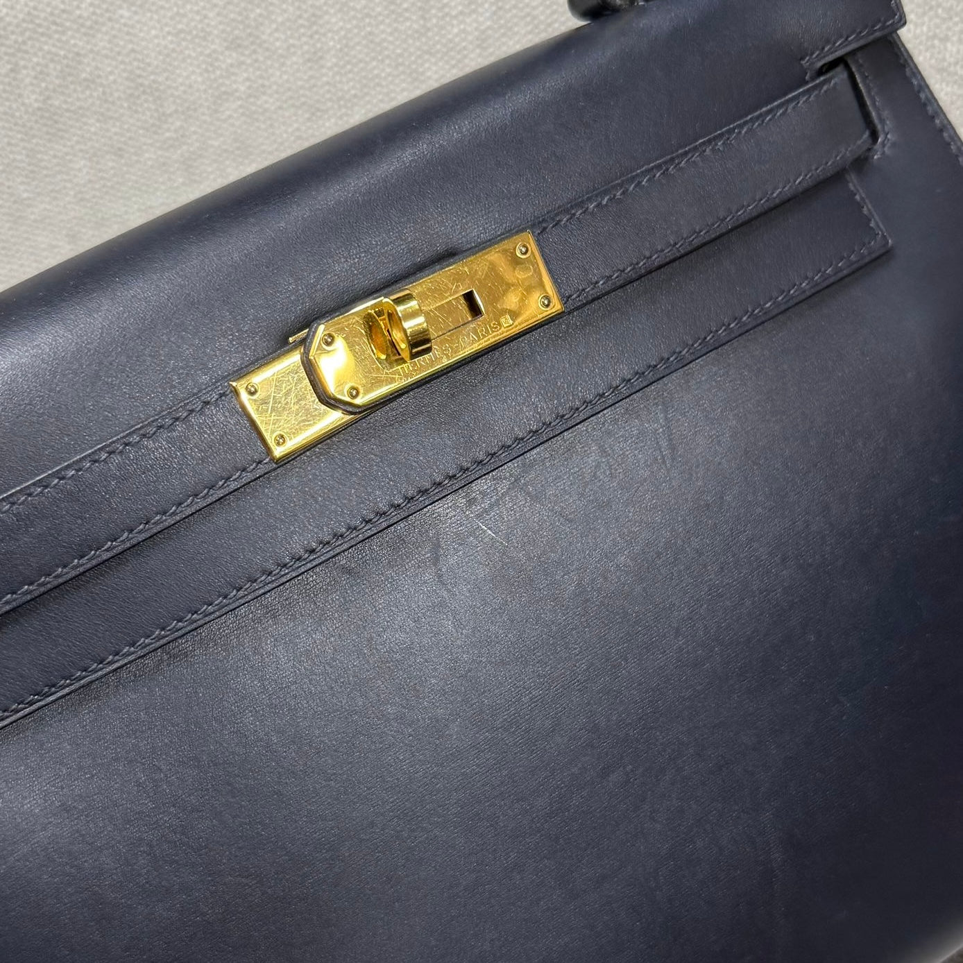 Hermès Kelly 28 Blue Indigo Box Calf Leather