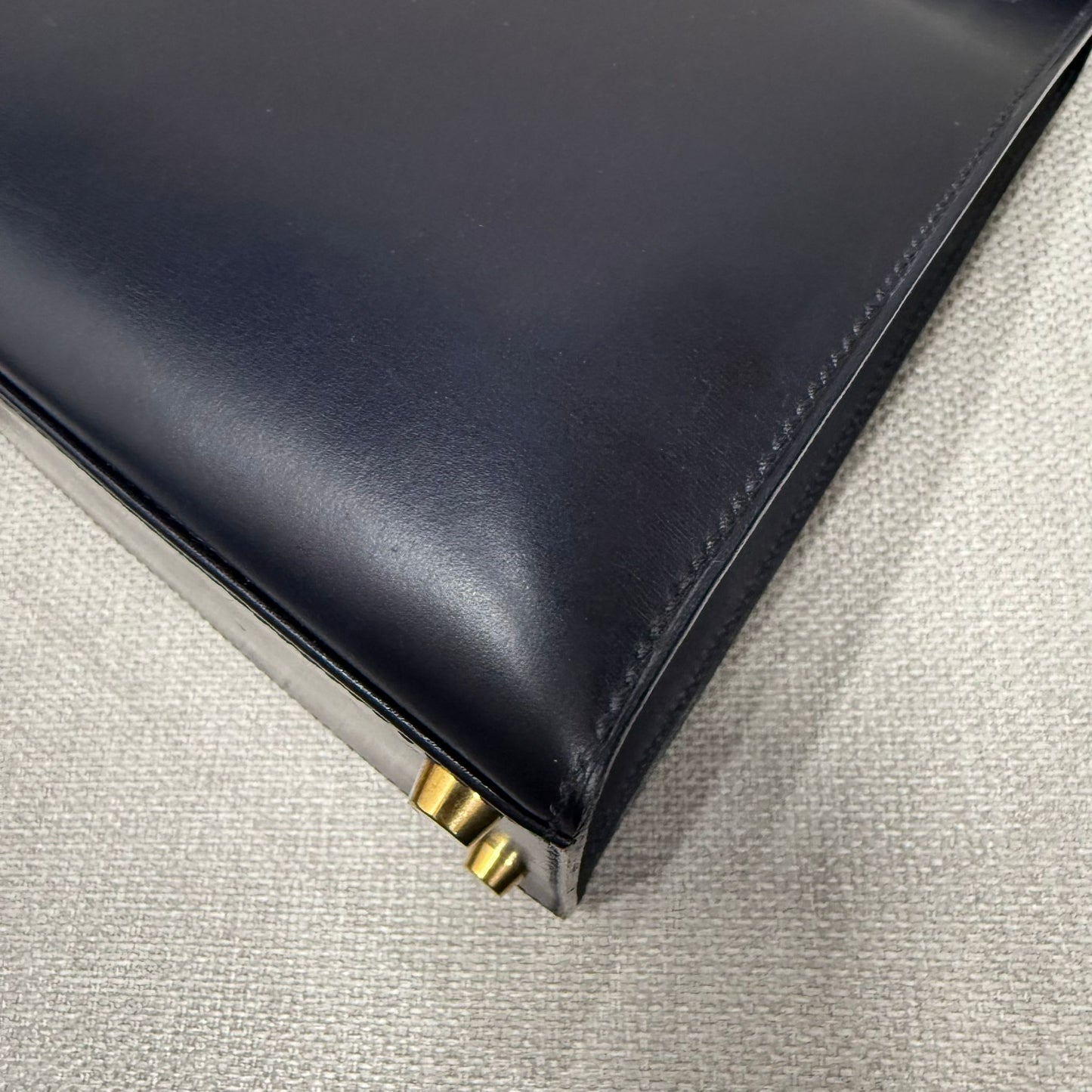 Hermès Kelly 28 Blue Indigo Box Calf Leather