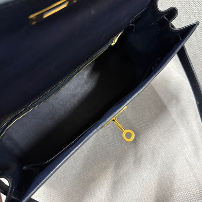 Hermès Kelly 28 Blue Indigo Box Calf Leather