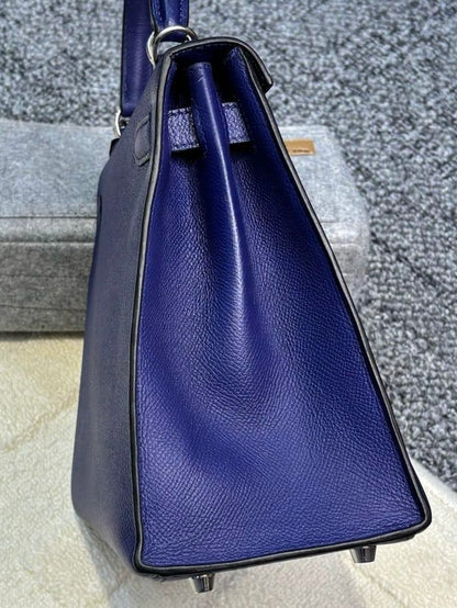 Hermès Kelly 28 Blue Indigo Box Calf Leather