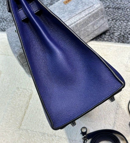 Hermès Kelly 28 Blue Indigo Box Calf Leather