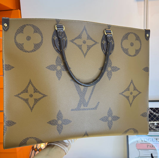 Louis Vuitton OnTheGo GM