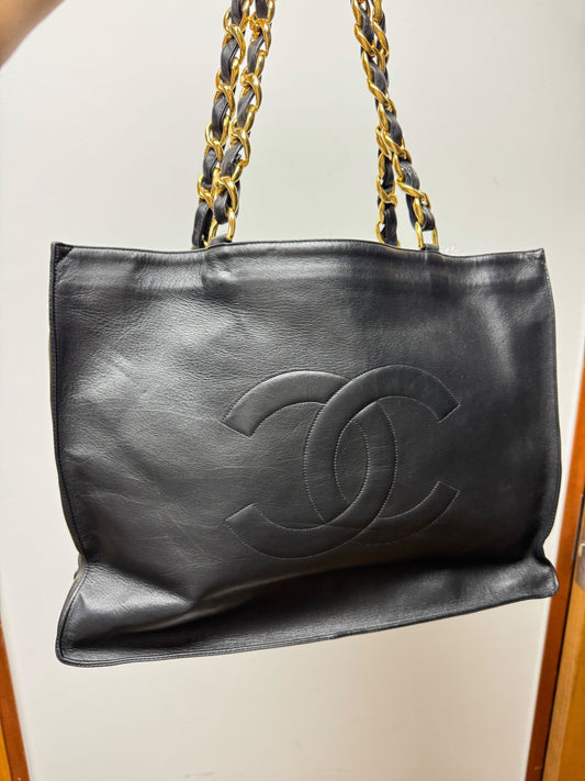 Chanel Vintage Shopping Bag