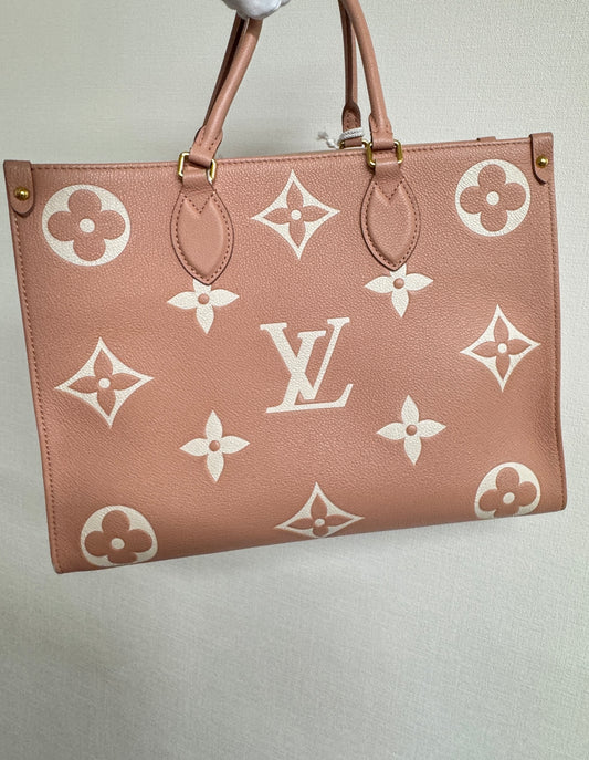 Louis Vuitton Bicolor OnTheGo - Monogram Empreinte