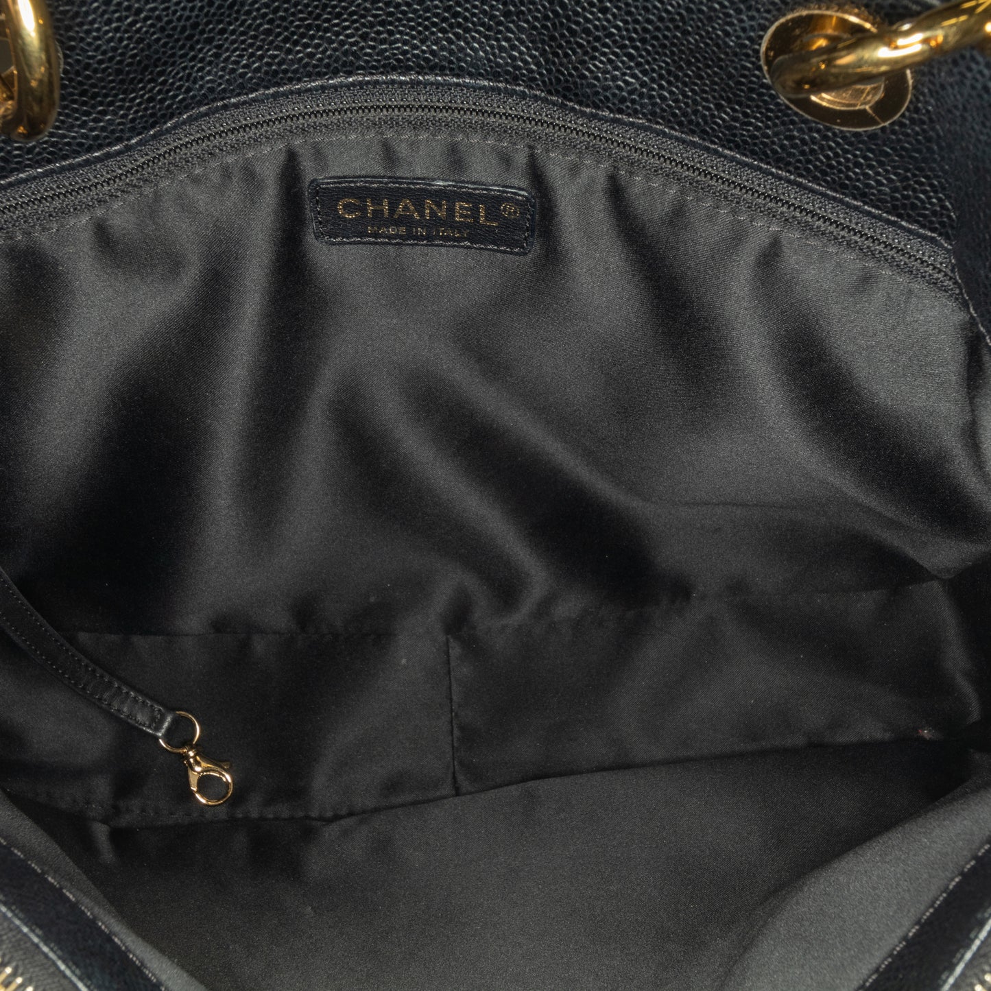 Caviar Grand Shopping Tote Black -  Re-Luxury