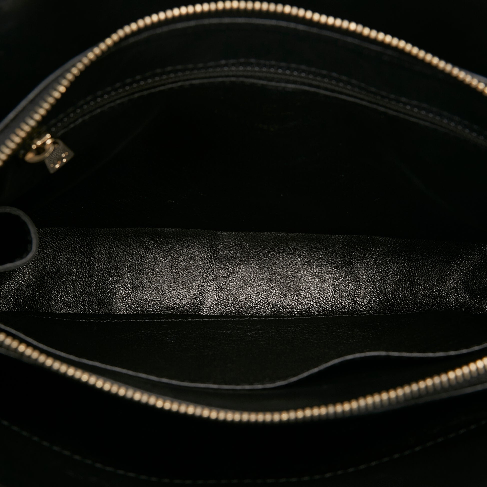 Lambskin Leather Handbag Black -  Re-Luxury