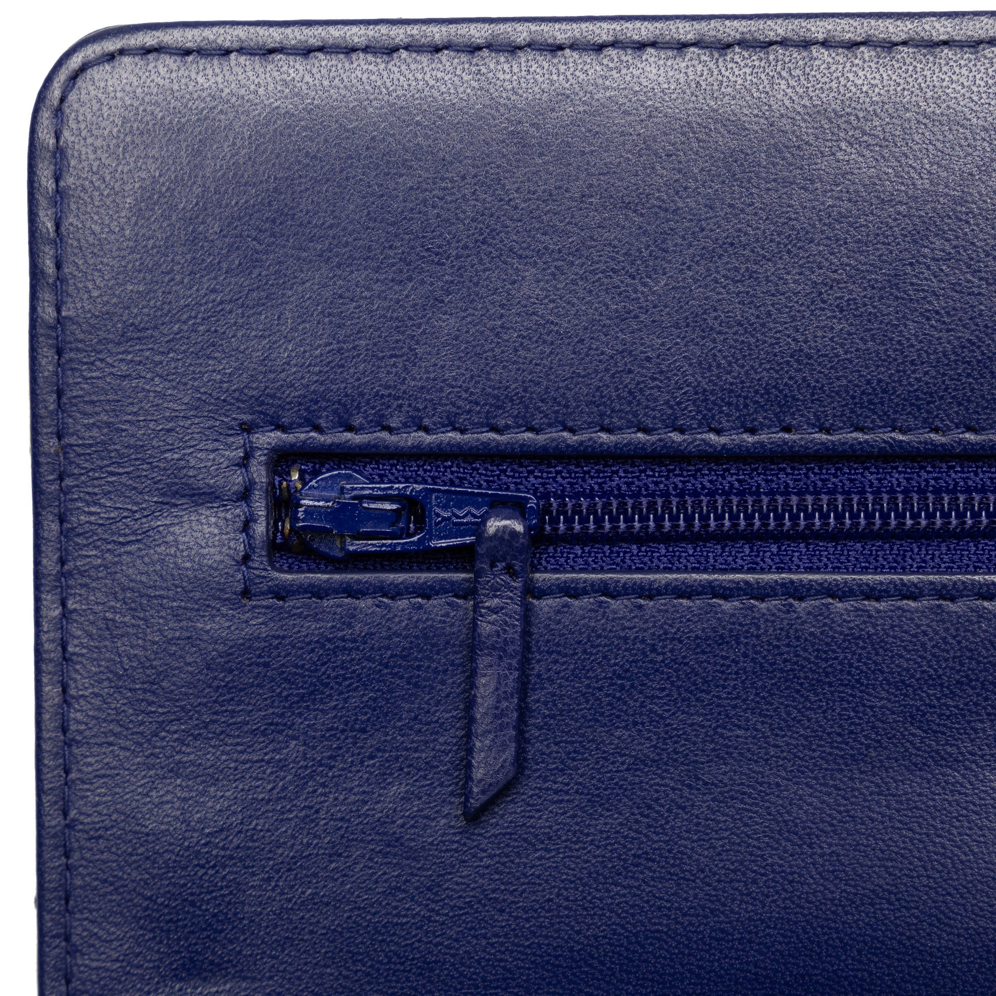 Classic Lambskin Wallet on Chain Blue -  Re-Luxury