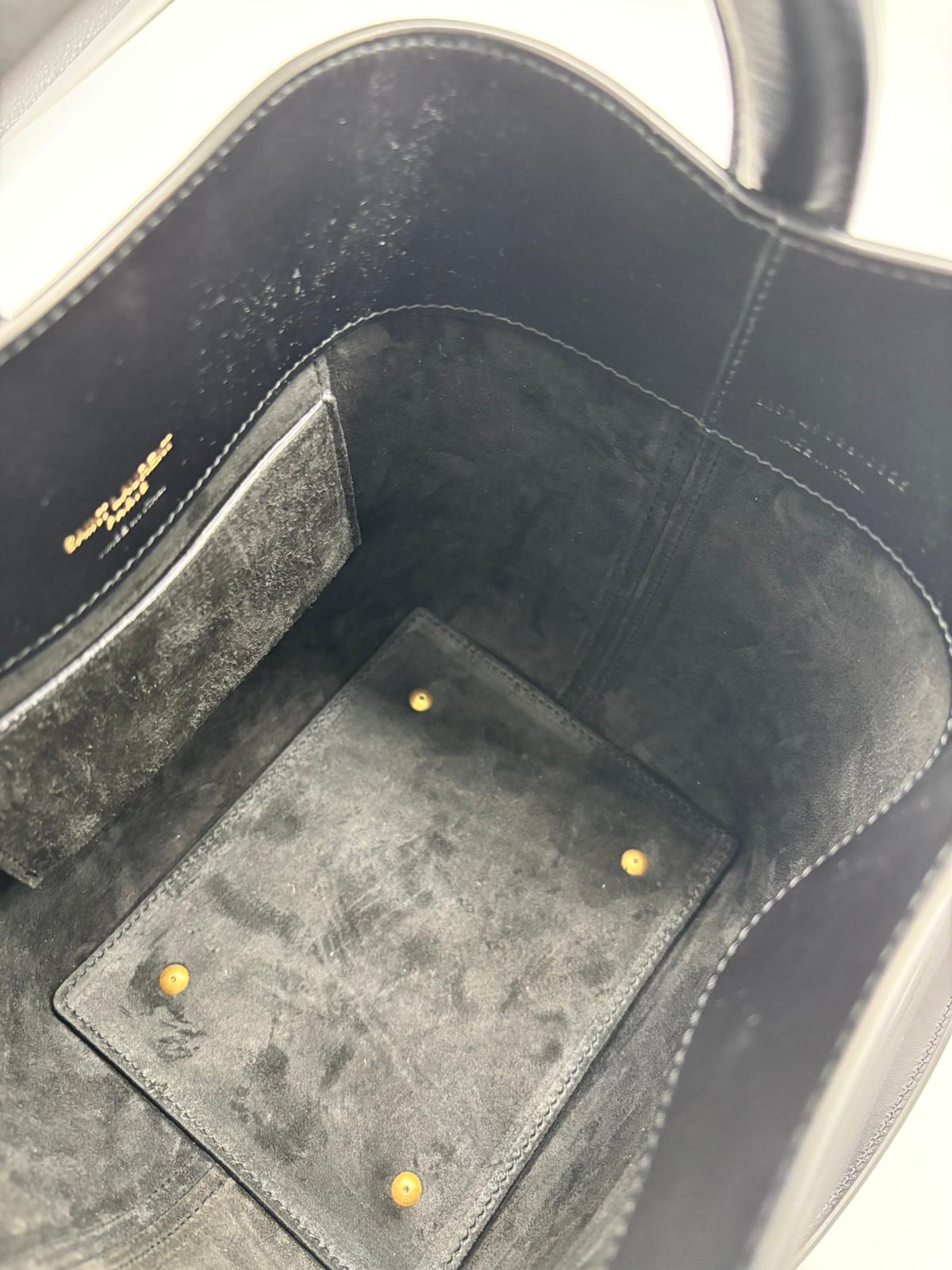 Saint Laurent E 37 Small Leather Bag