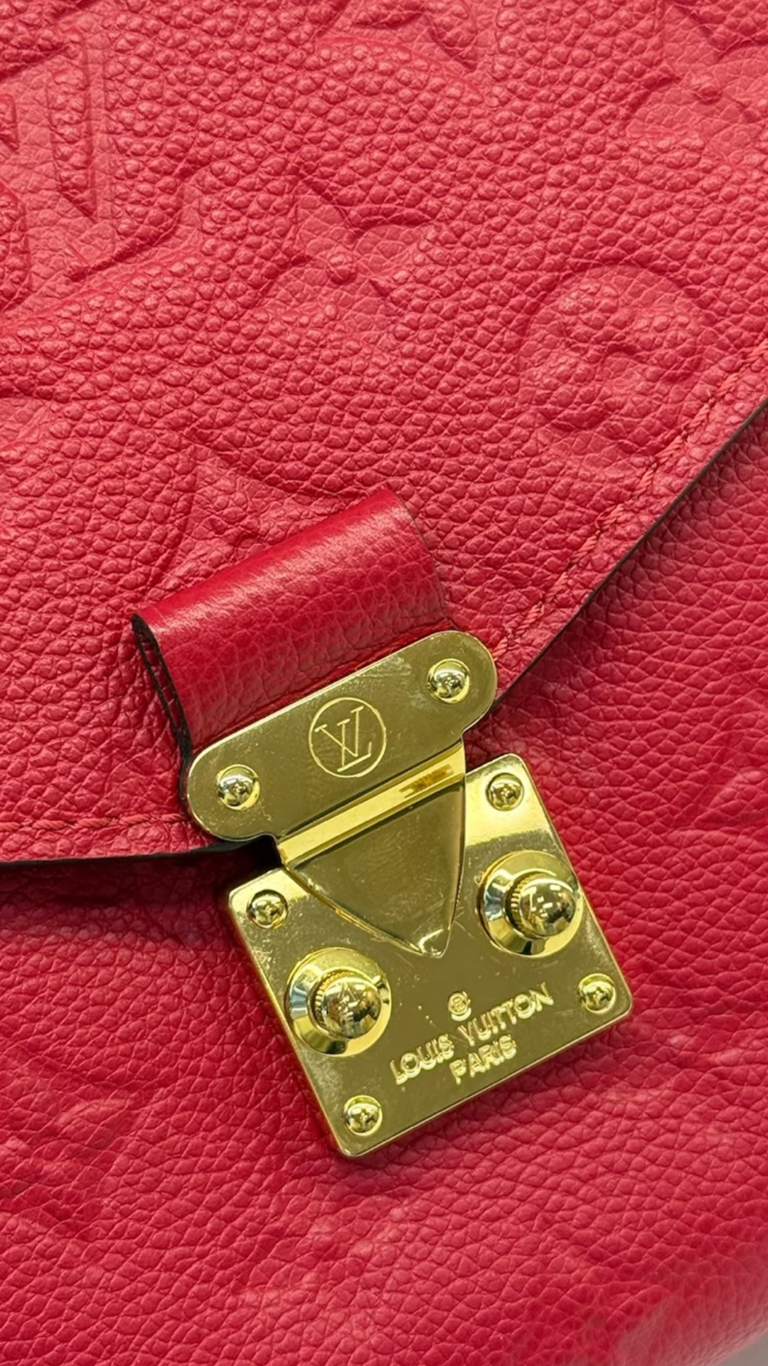 Louis Vuitton Pochette Metis - Monogram Empreinte Leather